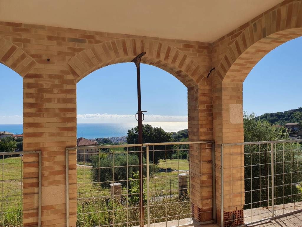 Villa Bifamiliare in vendita a Tortoreto