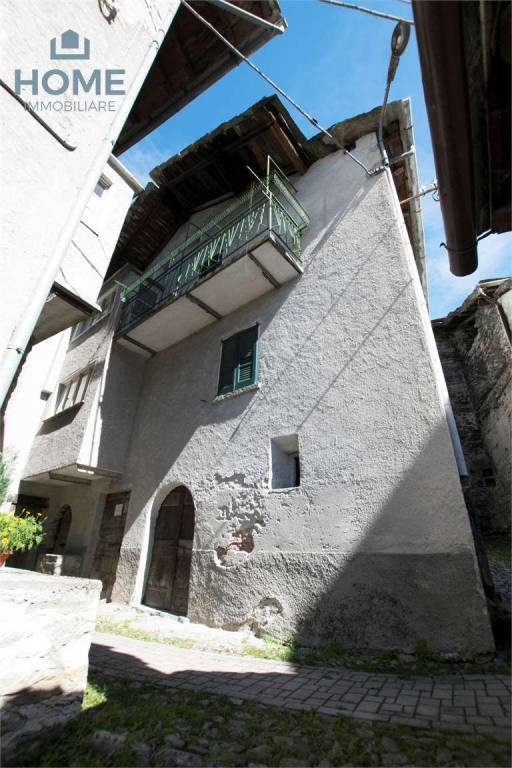 Casa Indipendente in vendita a Villa di Chiavenna via 4 novembre