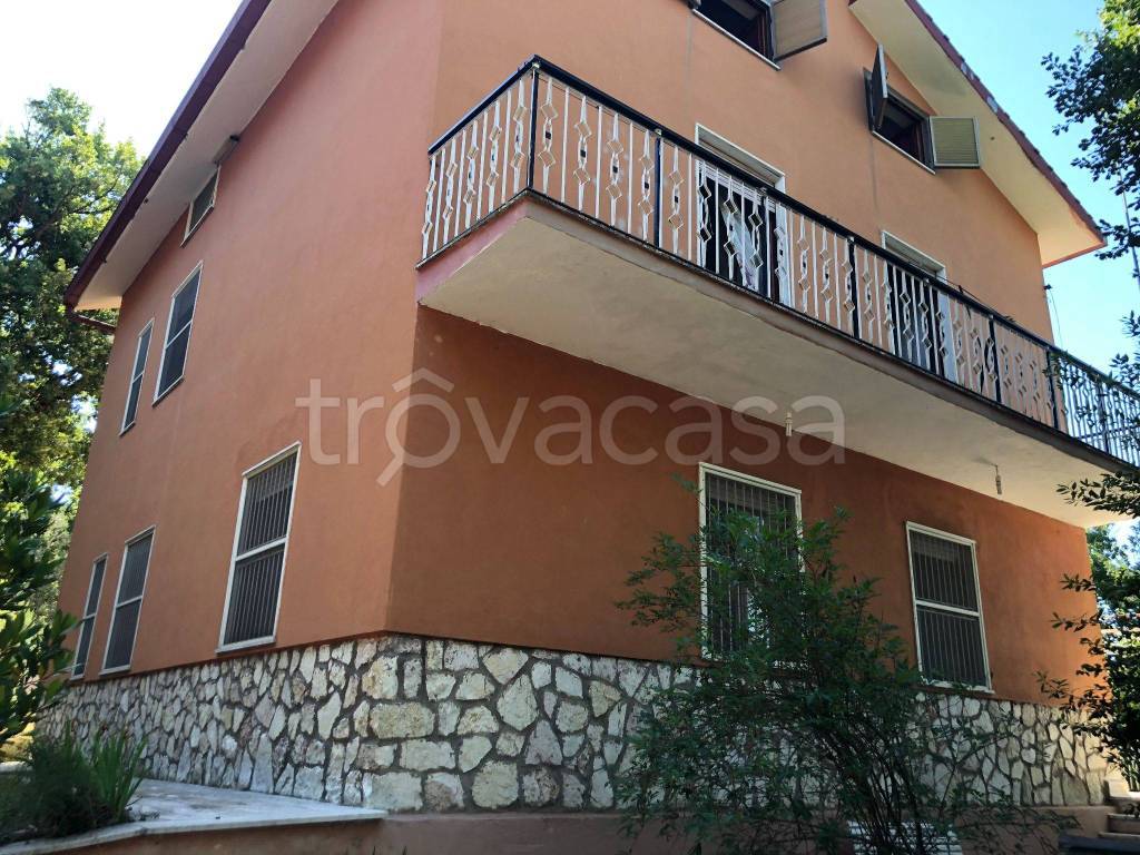 Villa in in vendita da privato a Casaprota strada Comunale di Montenero