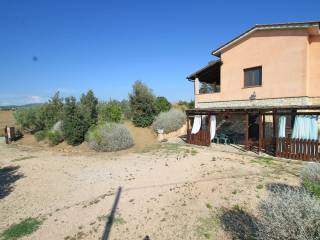 Villa bifamiliare in affitto a montalto di castro località macchia di matteaccio