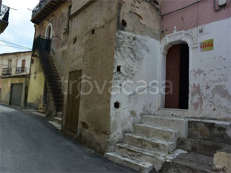 Casa Indipendente in vendita a Corigliano-Rossano vico Chiuso Corso Garibaldi, 54