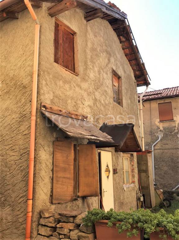 Casa Indipendente in vendita a Ghiffa via del Freschetto, 16