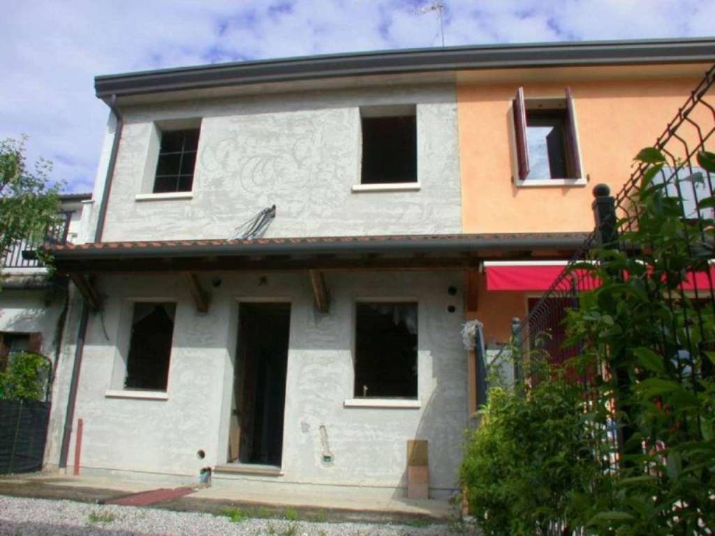 Appartamento in vendita a Monastier di Treviso via Xxv Aprile, 2