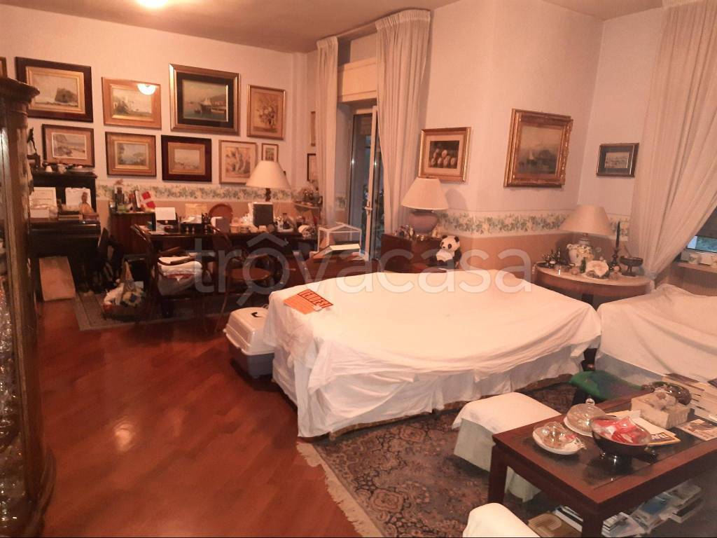 Appartamento in in vendita da privato a Napoli via Giustiniano, 136