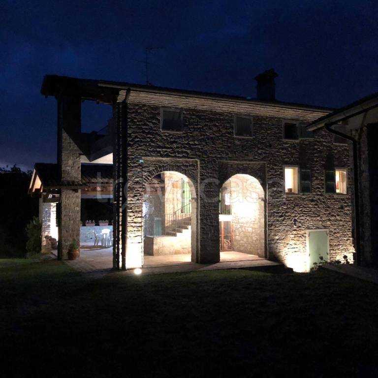 Villa in in vendita da privato a Toano via Montecroce, 10