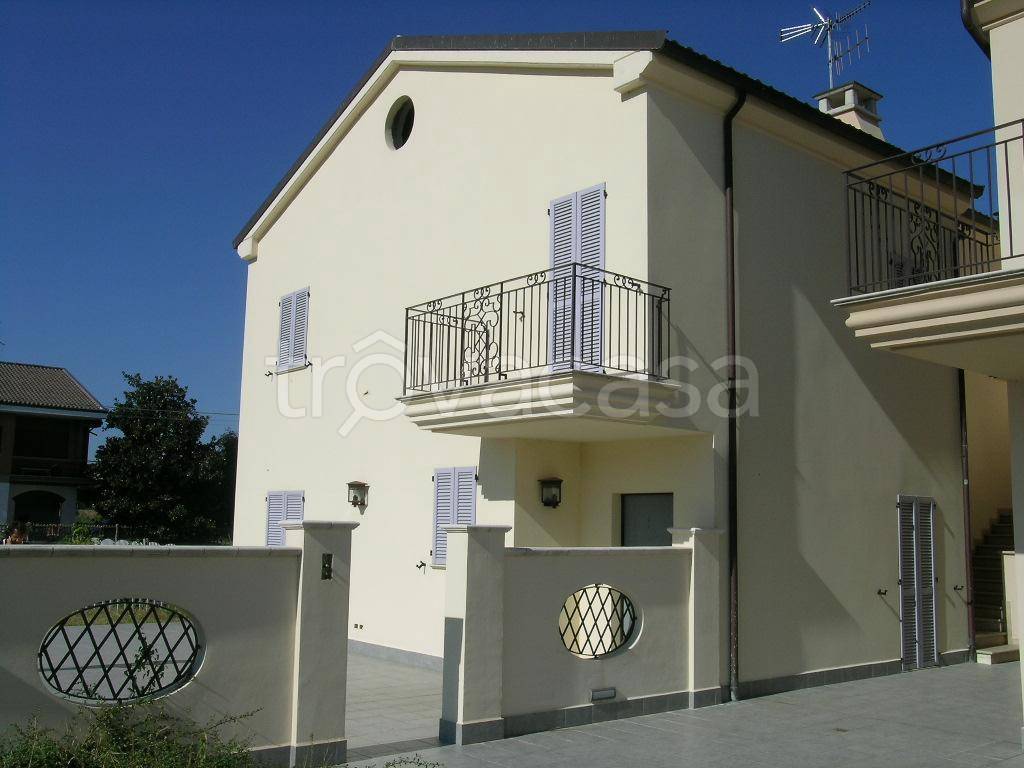 Villa a Schiera in vendita a Monterubbiano via Giotto