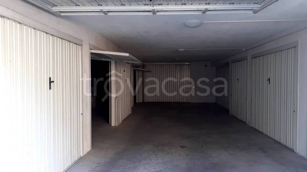 Garage in vendita a Casier