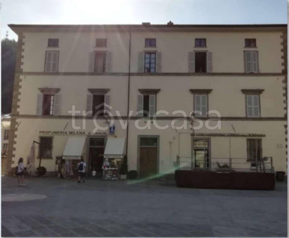 Filiale Bancaria in vendita a Bagno di Romagna piazza Ricasoli 12