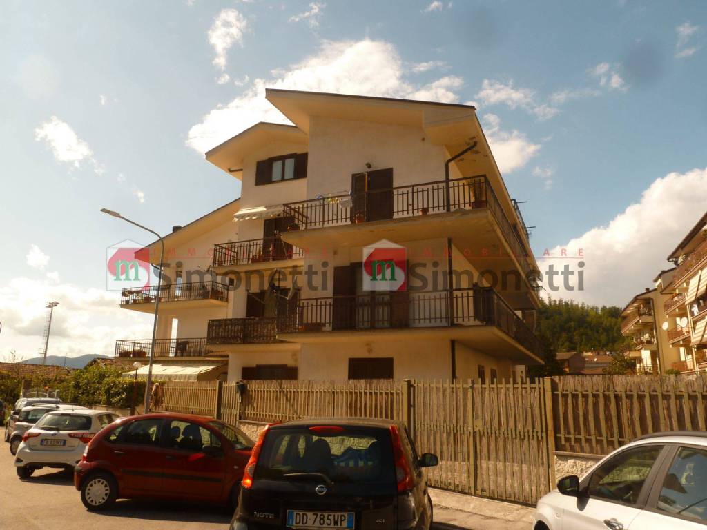 Appartamento in vendita a Carsoli via Giuseppe Garibaldi, 27