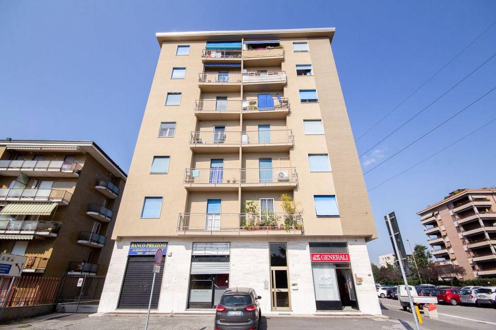 Appartamento in vendita a Brugherio via Luigi Galvani