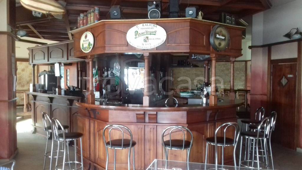Pub in vendita a Borghetto Lodigiano via Santa Francesca Cabrini