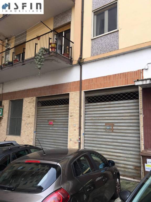 Garage in vendita a Cosenza piazza Antonio Acri - via Delle Medaglie d'Oro