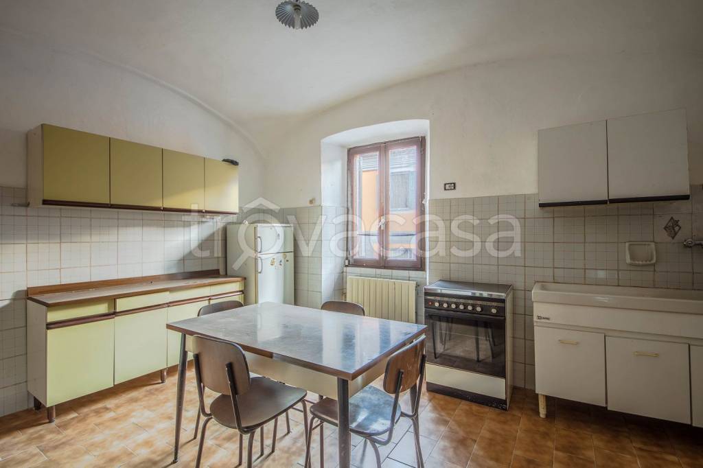 Appartamento in vendita a Piana Crixia via Giovanni Chiarlone