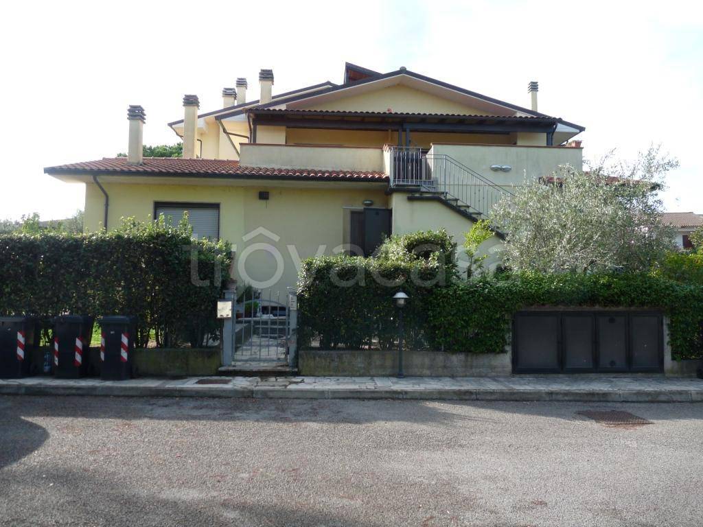 Appartamento in vendita a Castiglione del Lago strada Statale Umbro Casentinese