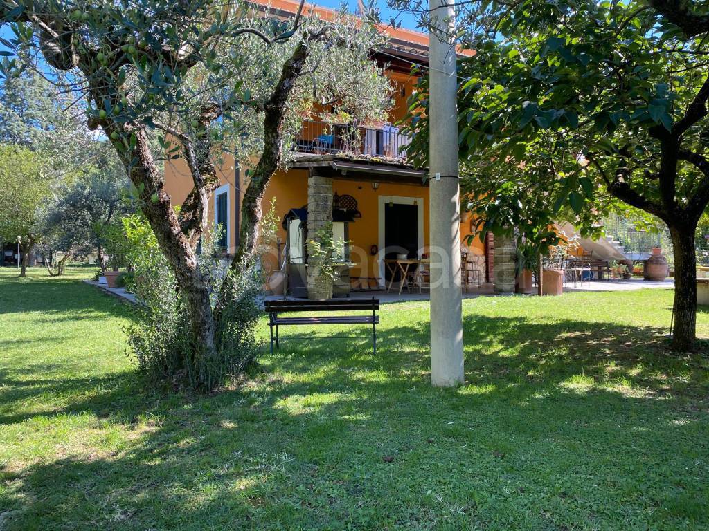 Villa Bifamiliare in vendita a Terni vocabolo Collelicino