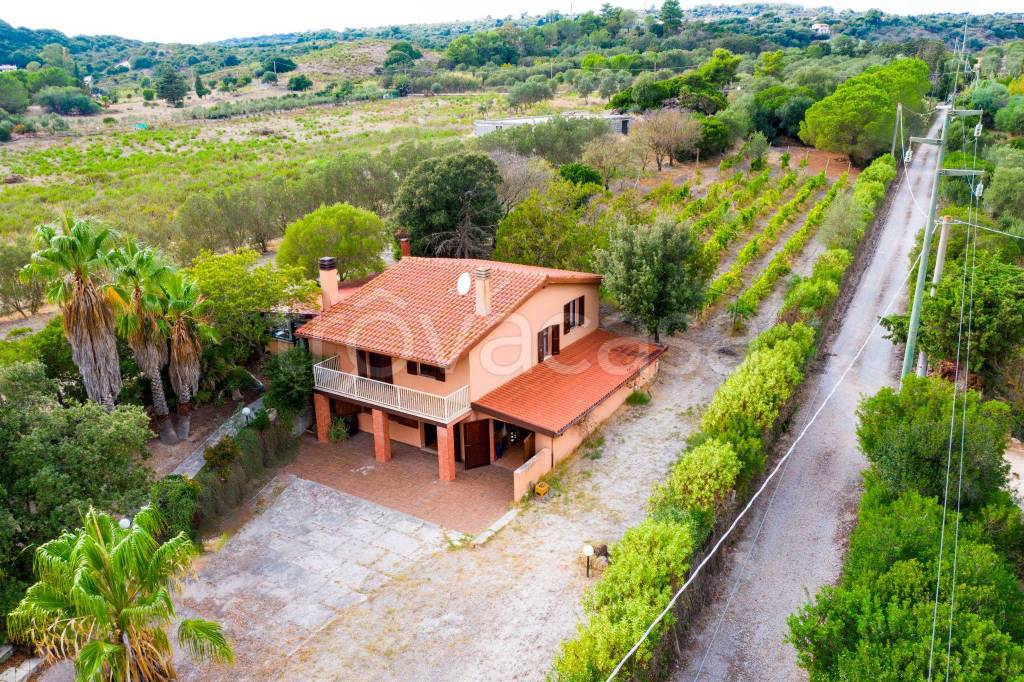 Villa in vendita ad Alghero strada Vicinale Las Covas