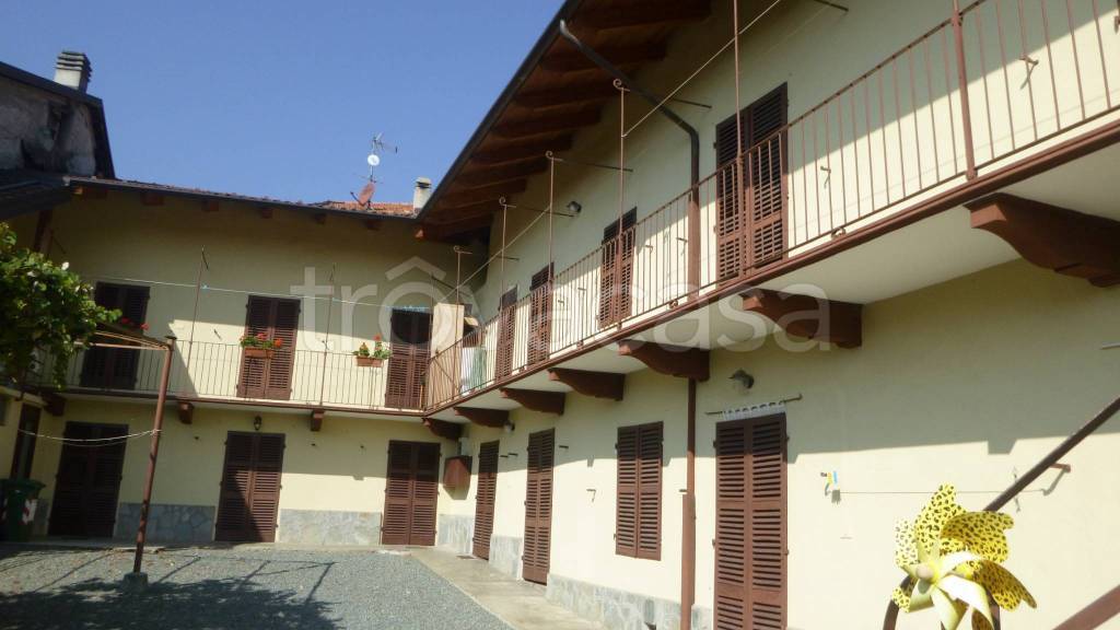 Casale in vendita a Rubiana borgata Bruno, 14