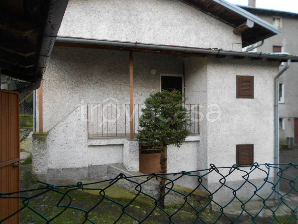 Casa Indipendente in vendita a Cosio Valtellino via Pedemontana