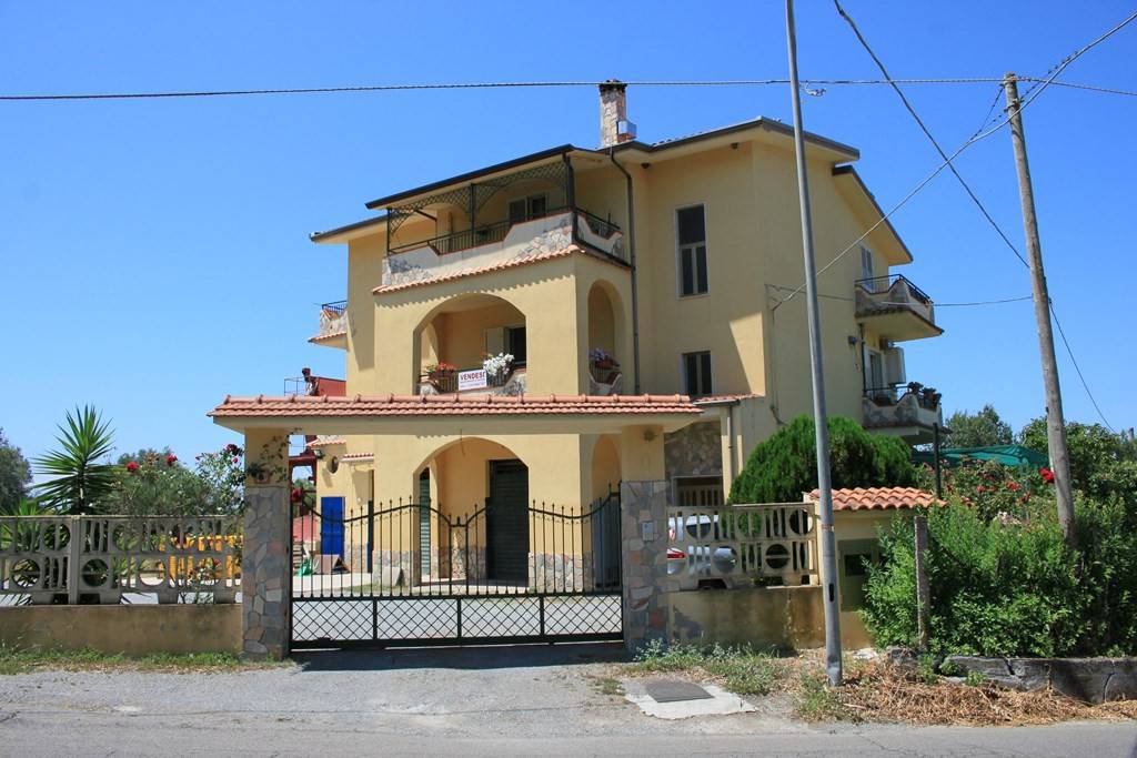 Appartamento in vendita a Santa Maria del Cedro via degli Ulivi, 79