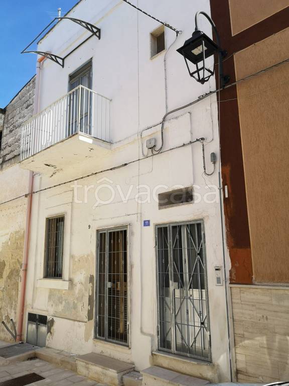 Appartamento in vendita a San Giorgio Ionico via Corona, 11