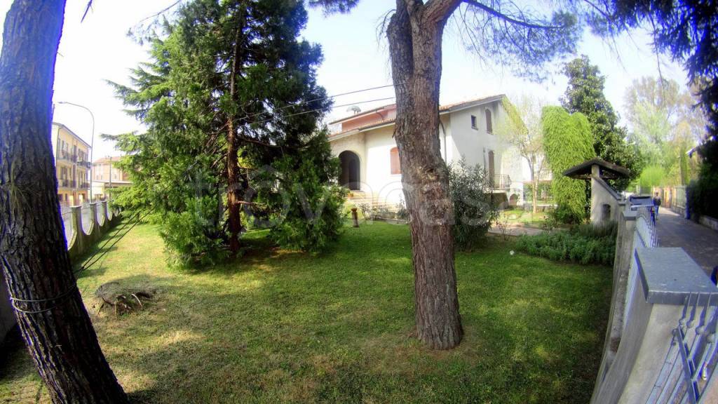 Villa in vendita a Porto Mantovano