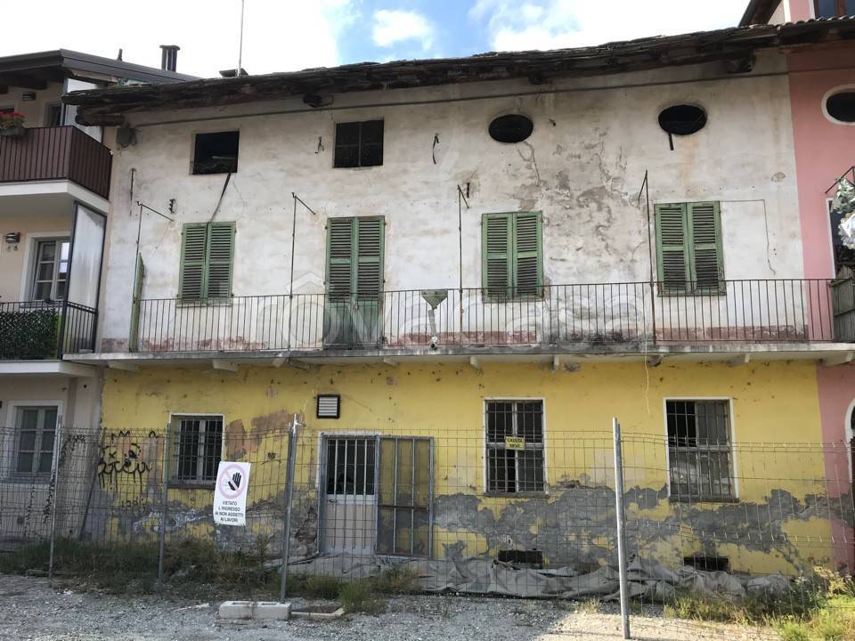 Casa Indipendente in vendita a Caraglio via Centallo