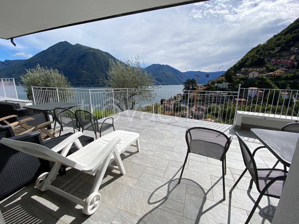 Villa in vendita ad Argegno via Vall'Intelvi