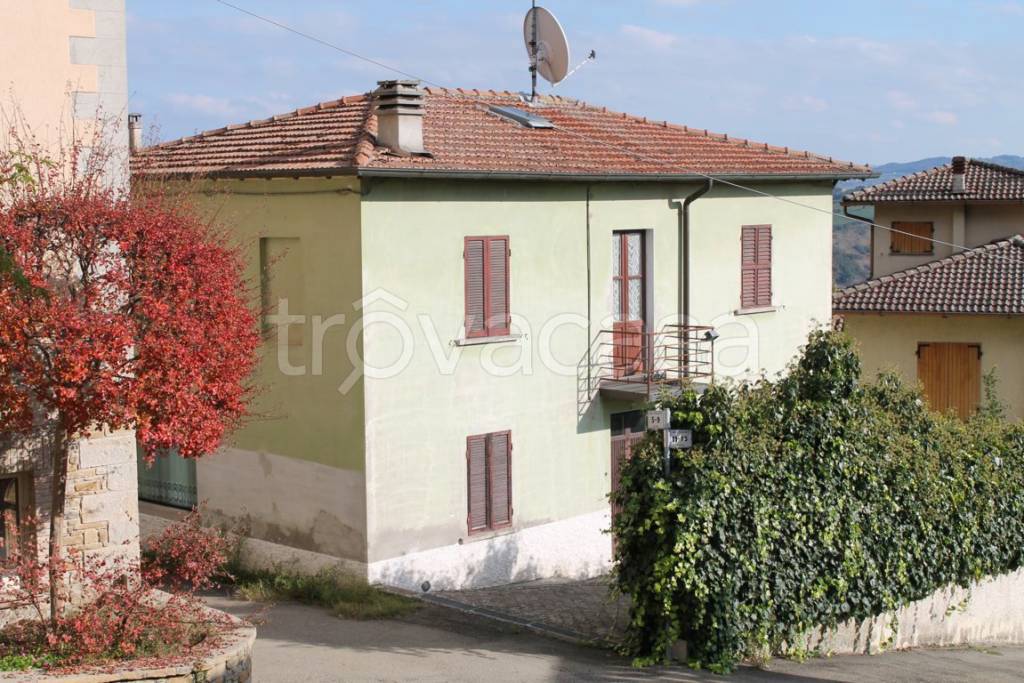 Casa Indipendente in vendita a Neviano degli Arduini via Buca, 11