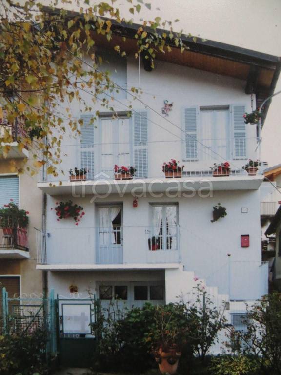 Villa in in vendita da privato ad Alpette via Sereine, 58