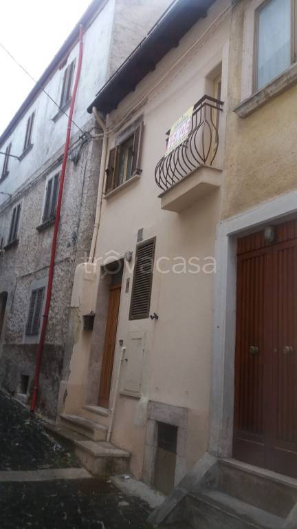 Casa Indipendente in vendita a Rocca di Mezzo via Porta della Morge, 10/12