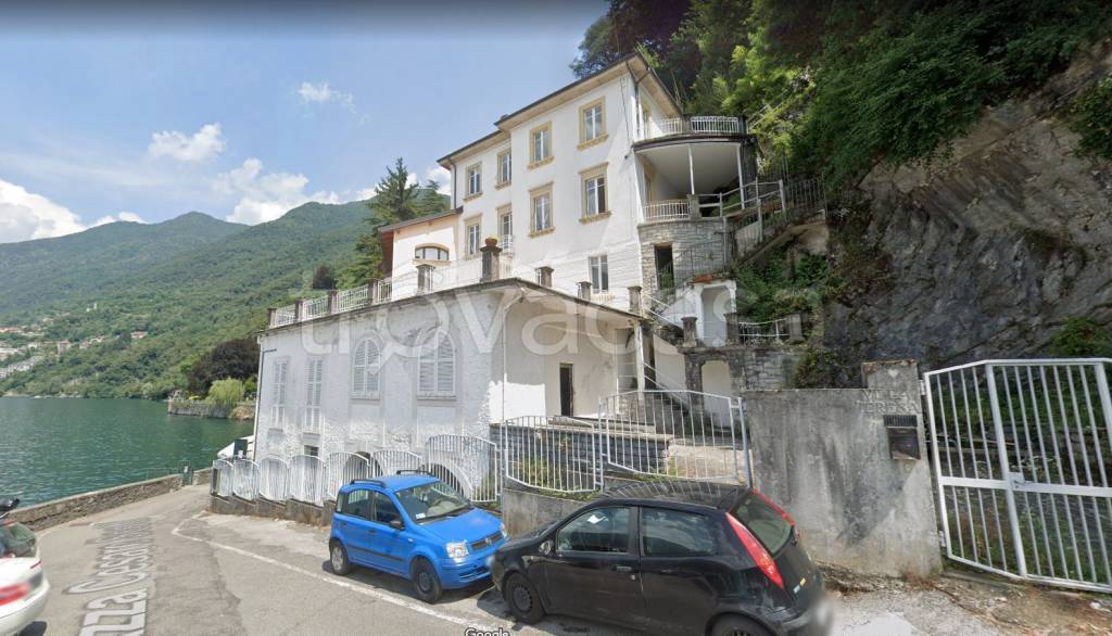 Villa Bifamiliare in vendita a Faggeto Lario piazza Cesare Scotti, 2