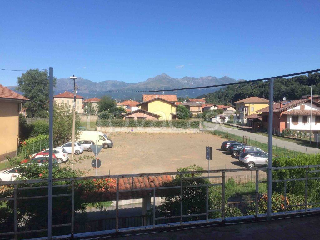 Villa Bifamiliare in in vendita da privato a Vigliano Biellese via Costa, 14