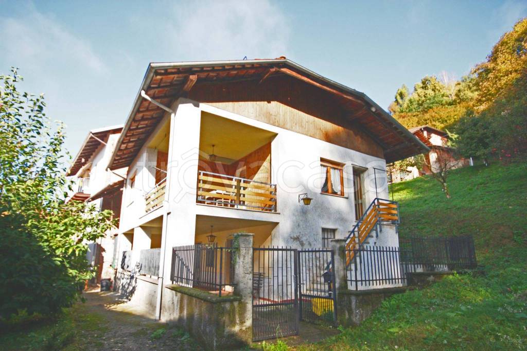 Casa Indipendente in vendita a Cellio con Breia località Arva