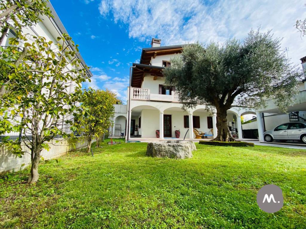 Villa in vendita a Pordenone via Fonda, 21