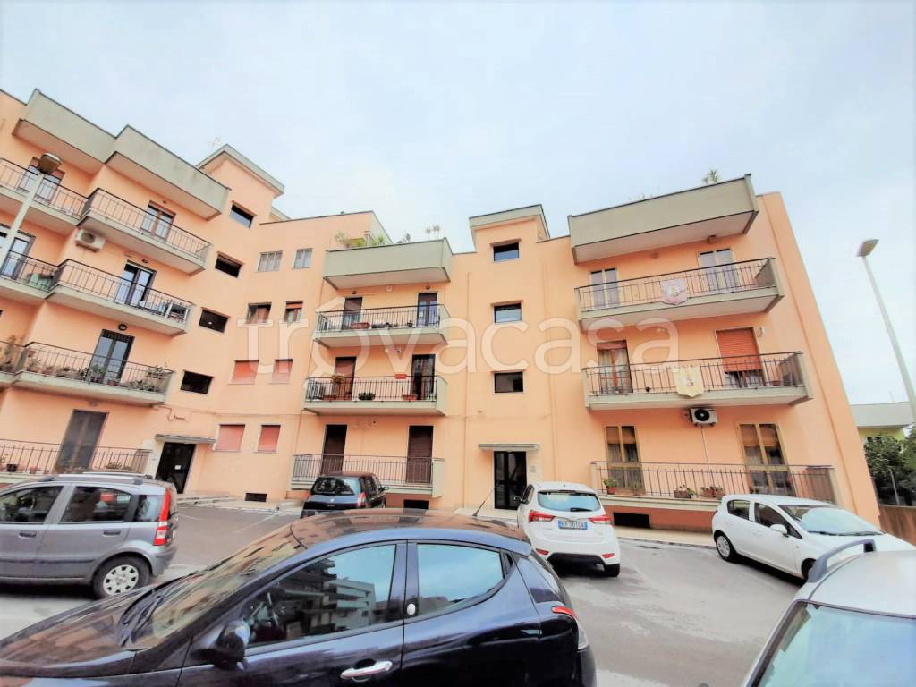 Appartamento in vendita a Capurso largo Piscina