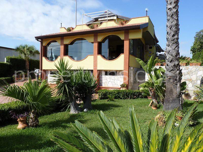 Villa in vendita a Catania via Rio della Plata
