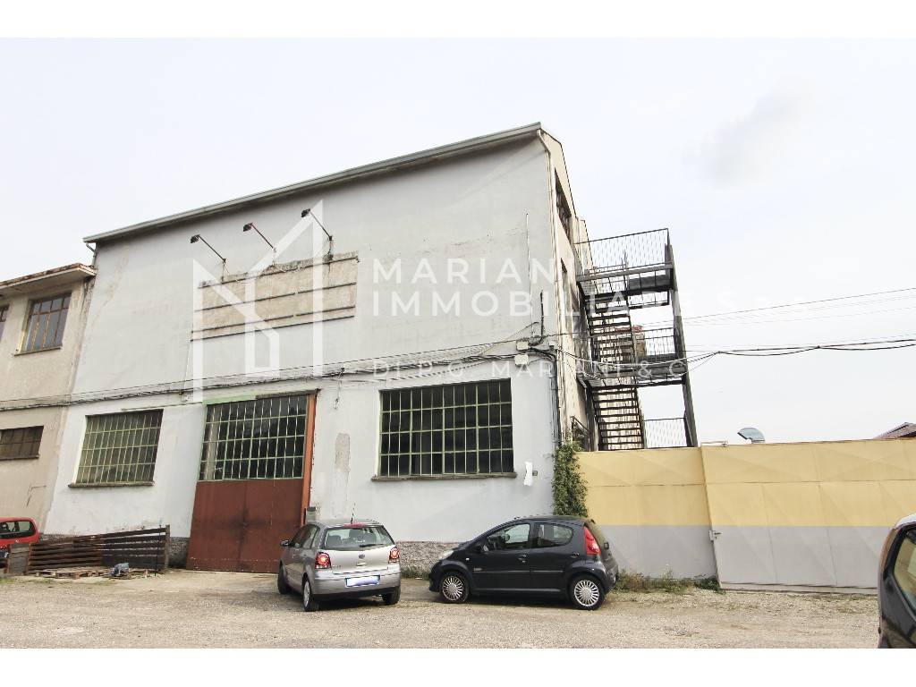 Capannone Industriale in vendita a Turbigo via Milano, 15