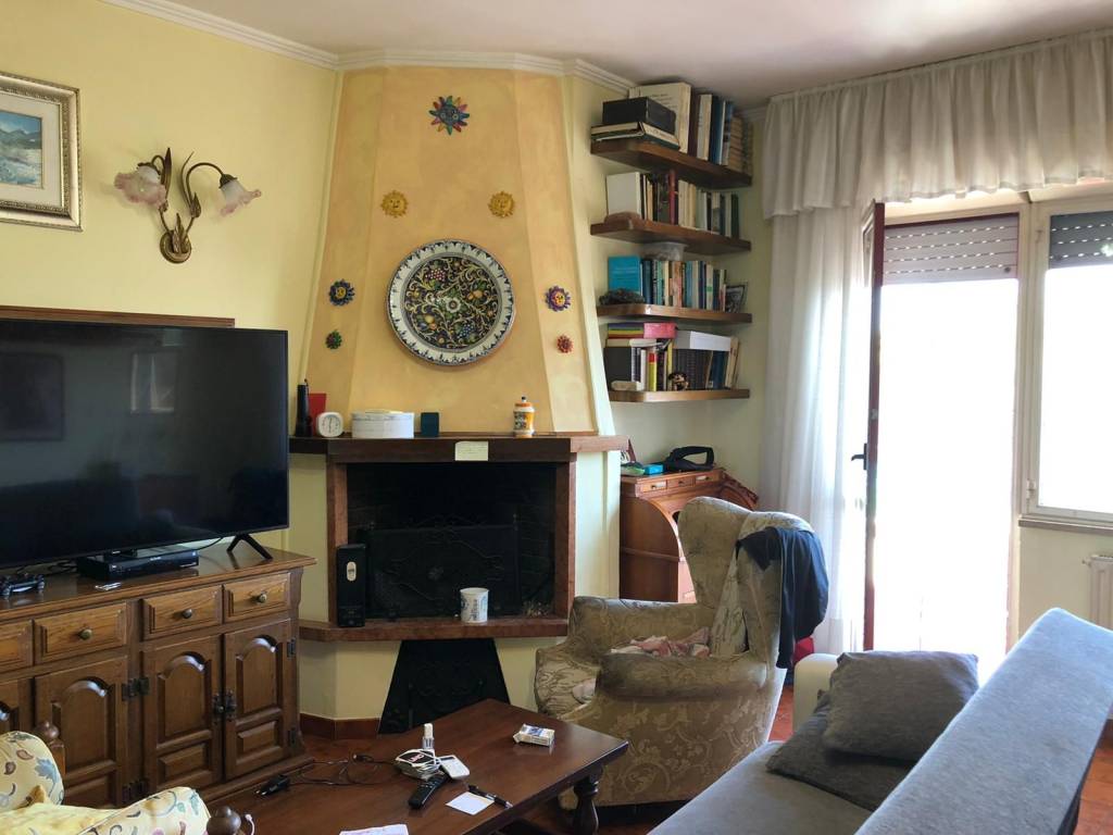 Appartamento in in vendita da privato ad Anzio piazza Dante Zemini, 6