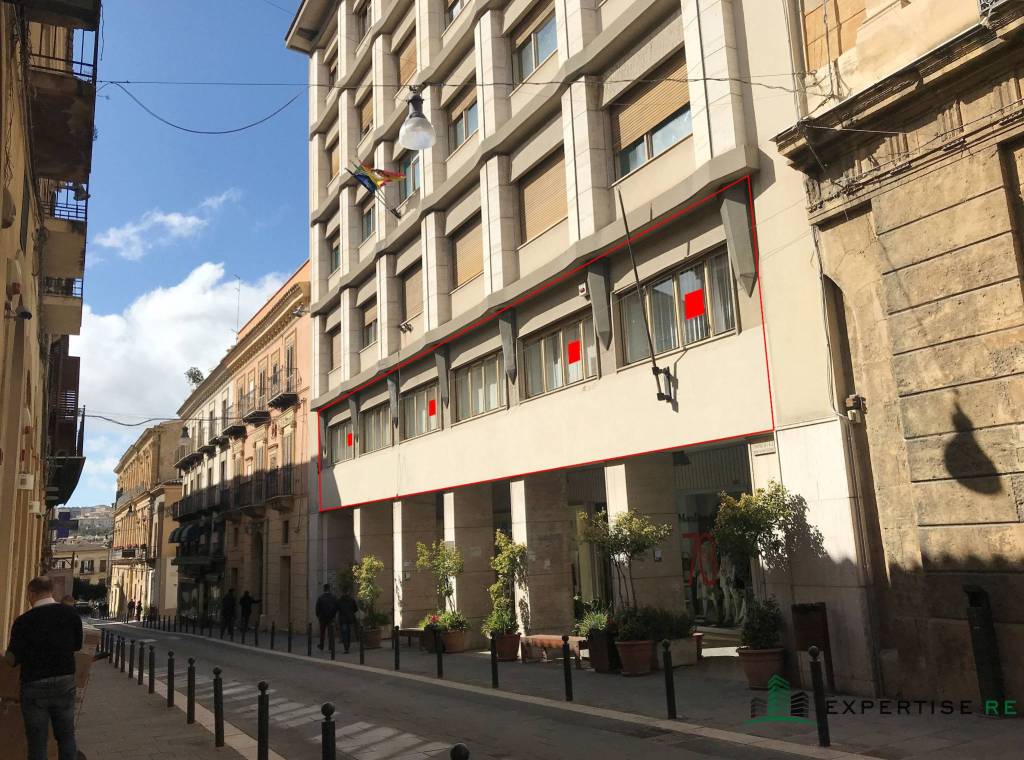 Ufficio in vendita a Caltanissetta corso Vittorio Emanuele, 109