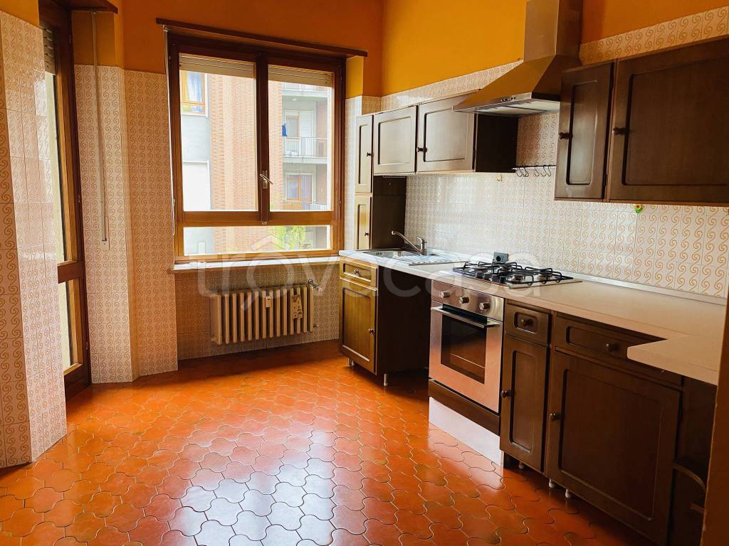 Appartamento in vendita a Mondovì via l. Manfredi