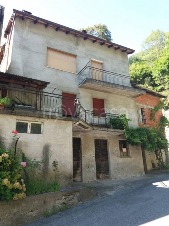 Casa Indipendente in in vendita da privato a Berbenno di Valtellina via Nuova, 871