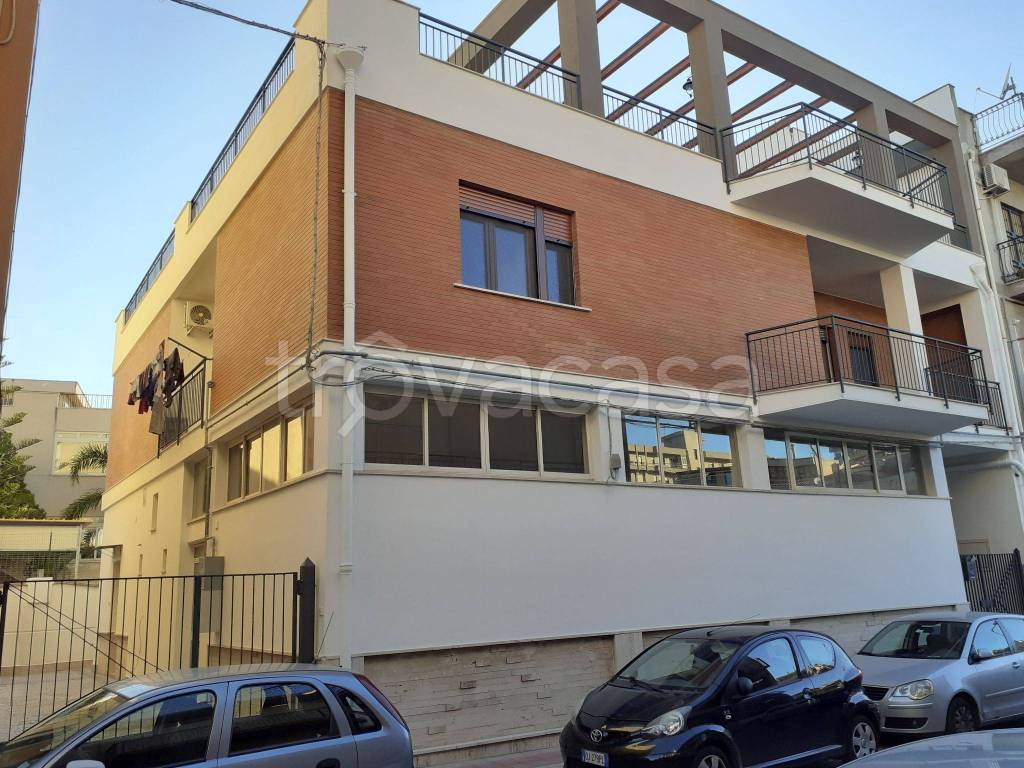Negozio in in affitto da privato a Casteldaccia via Vittorio Veneto, 13-15