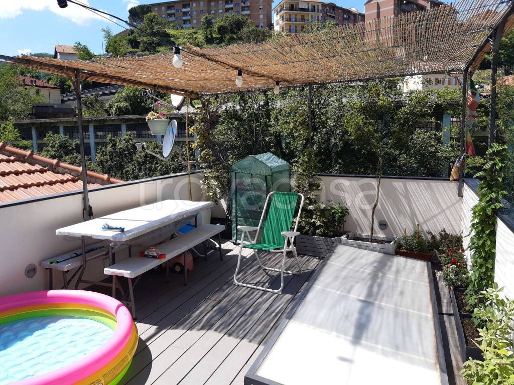 Appartamento in in vendita da privato a Genova via Acquasanta, 16
