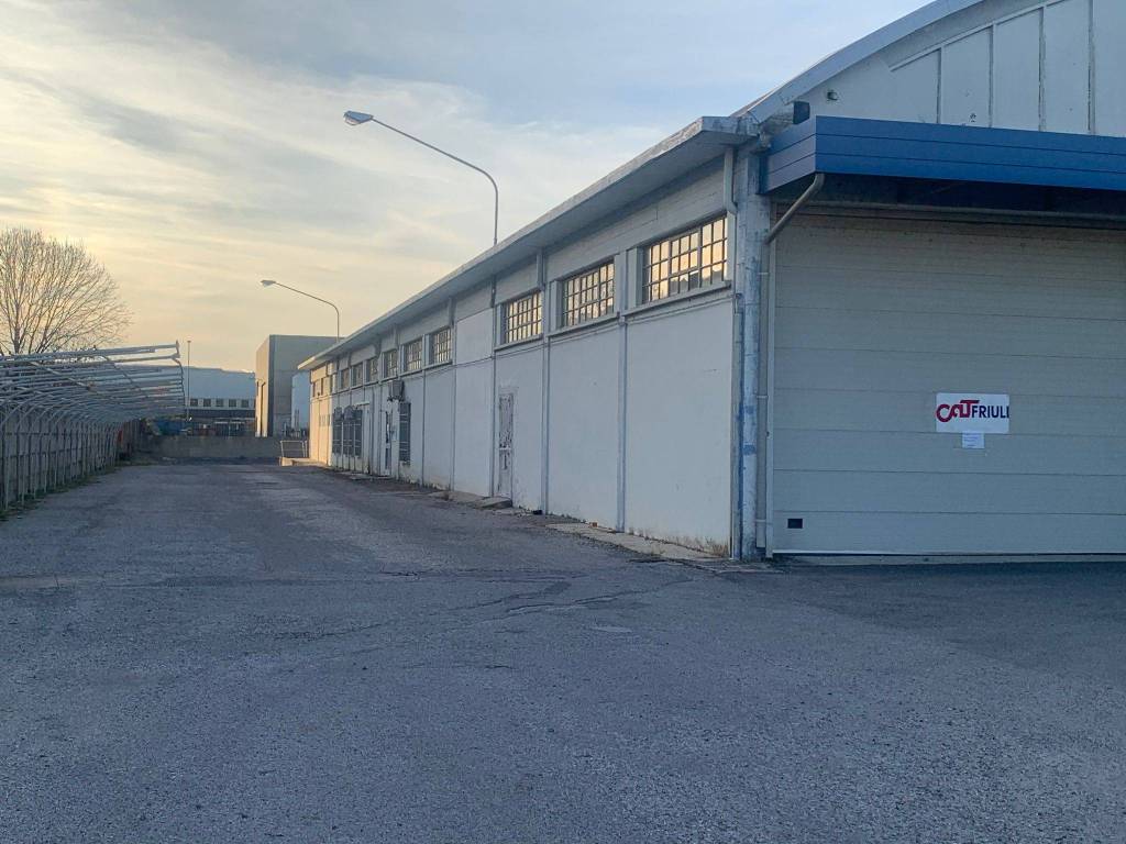 Capannone Industriale in in affitto da privato a Pavia di Udine viale Grado, 57