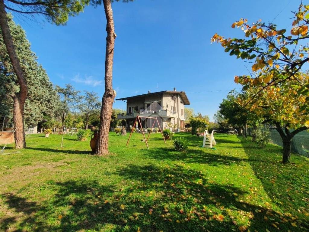 Villa Bifamiliare in vendita a San Giovanni in Marignano via Roma, 100B