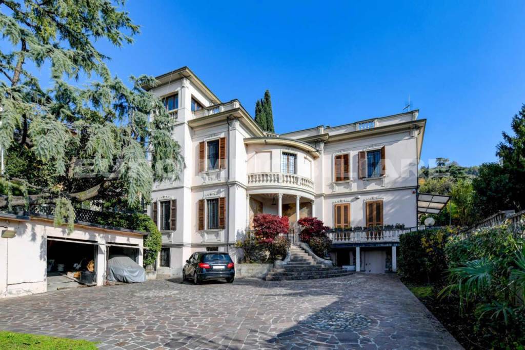 Villa in vendita a Brescia via Privata Mai, 2