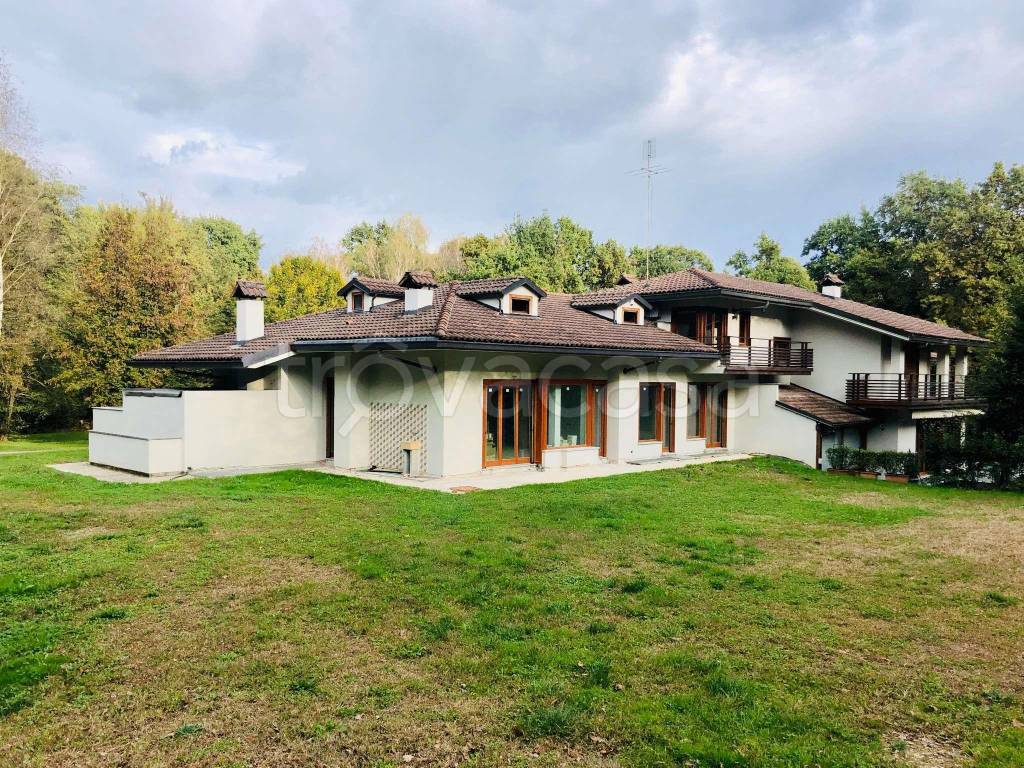 Villa in vendita a Fiano via Rotta Golf 25