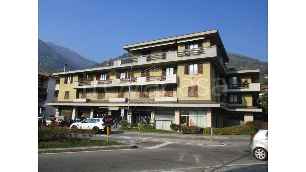 Appartamento in vendita a Gazzaniga via Cesare Battisti
