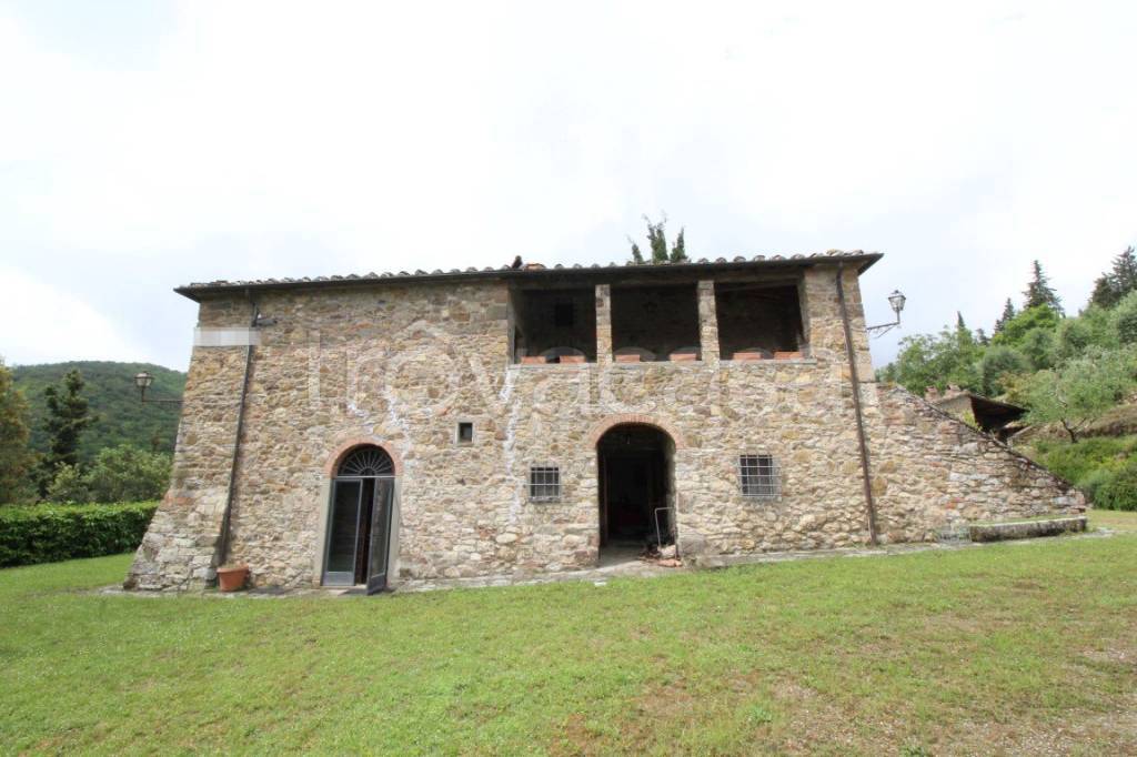Casale in vendita a Gaiole in Chianti località Carpinese