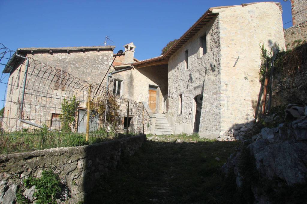 Casale in vendita a Spoleto spoleto
